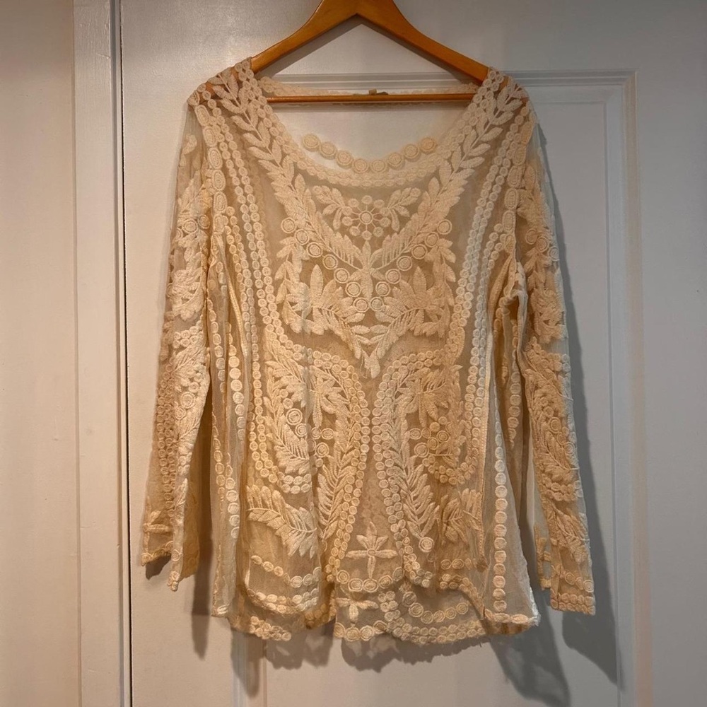 Embroidered Lace Scoop-Neck Blouse in Cream